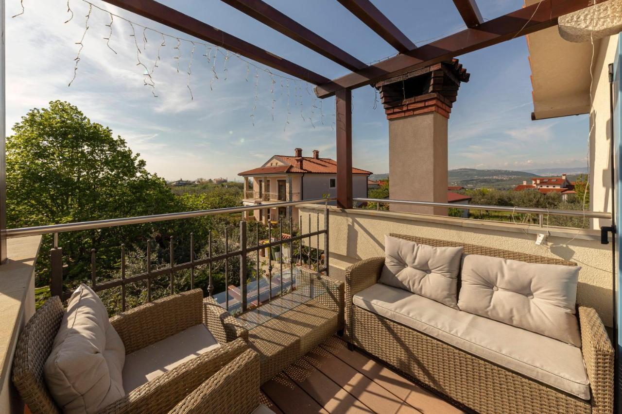 Apartma Koper Pobegi Exterior photo